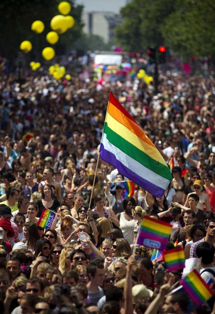 L’unique hotel Gay de Paris fete la Gay Pride !