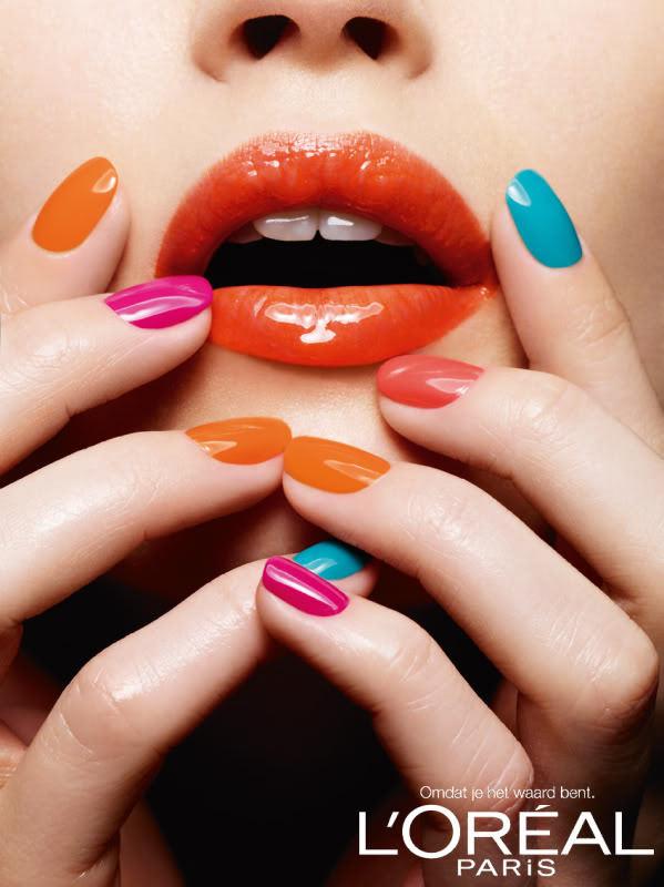 Nouveauté printemps/été 2011: La gamme Fresh de l'oréal. Glam_Shine_Fresh_mond_met_vingers.jpg