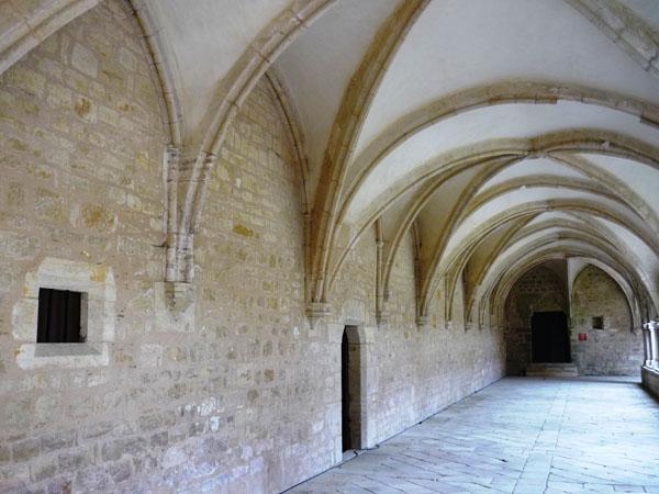Voute du cloître de l'abbaye de Noirlac - Photo Mlle Cécile Visite de l’Abbaye de Noirlac