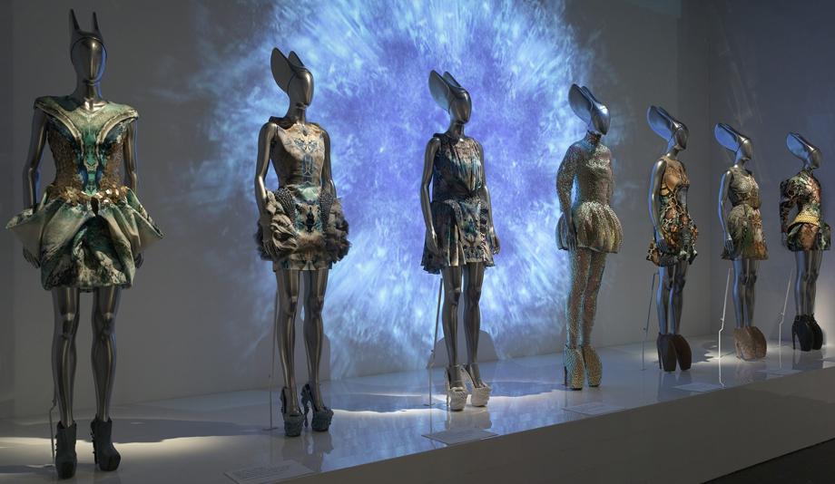 Exposition Alexander McQueen au Met à New York : Savage Beauty