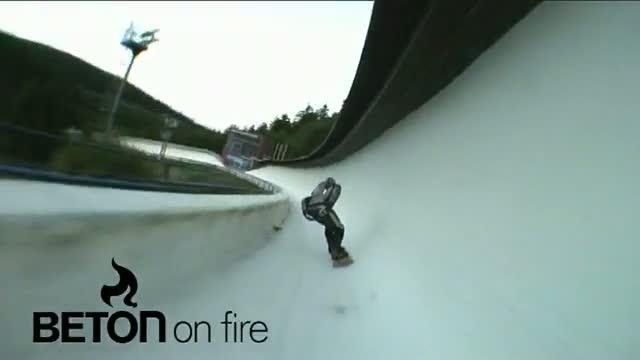 BETON ON FIRE ! SKATE ET ROLLER SUR UNE PISTE DE BOBSLEIGH ! media