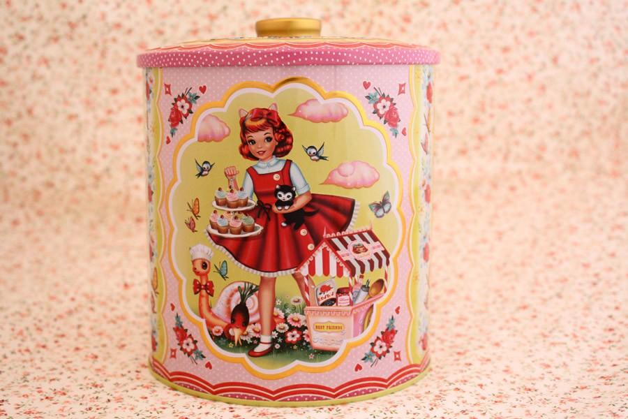 Idee cadeau original – une boite à gâteaux Idee cadeau original – une boite à gâteaux