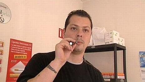 La folie des cigarettes électroniques La folie des cigarettes électroniques
