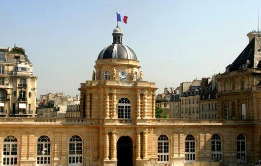 Sénateur et questeur: la vie de château Sénateur et questeur: la vie de château