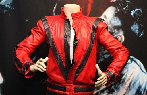 veste-michael-jackson-thriller La veste en cuir de Michael Jackson vendue 1,4 millions d’euros