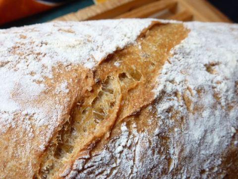Premier Pain au levain maison - 3 Pain complet au levain naturel