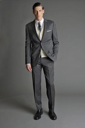 Men-Look02-Grey-Background Men Look02 Grey Background La superbe collection Mad Men pour Banana Republic