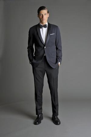 Men-Look09-Grey-Background Men Look09 Grey Background La superbe collection Mad Men pour Banana Republic