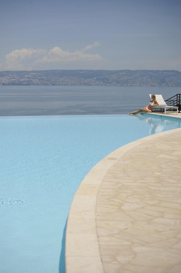 SPA_EVIAN_SOURCE_002 SPA_EVIAN_SOURCE_002