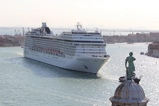 JE NE VEUX PAS Y CROIRE JE NE VEUX PAS Y CROIRE