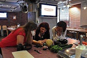 PETITES TARTES FINES AU LIVAROT ET SA CHANTILLY DE KETCHUP HOT AMORA Préparatifs