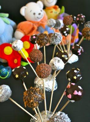 CAKE POPS