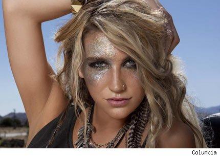 Good as... Ke$ha dans une pub pour... http://www.buzzaboutentertainment.com/wp-content/uploads/2010/03/kesha-photo-linda-randall-idea-girl-consulting-word-press-entertainment-site-music.jpg
