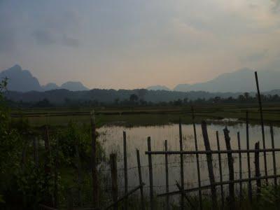 122. Tubing or not tubing ? Vang Vien, ou djeunes-city 122. Tubing or not tubing ? Vang Vien, ou djeunes-city