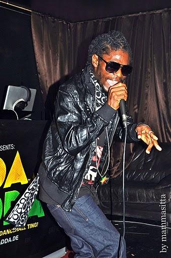 Erup : Nouveau Single : Un appel à l'unité ! Erup : Nouveau Single : Un appel à l'unité !