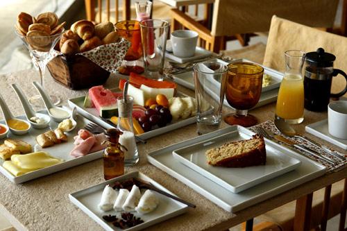 petit-dejeuner-hotel-kenoa-resort-by-rogerio-maranhao-hoosta-magazine-paris