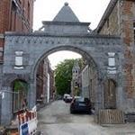 Chimay : l'entrée du chateau P1070619.JPG