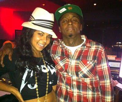 Ashanti annonce un duo avec Lil Wayne. Ashanti annonce un duo avec Lil Wayne.