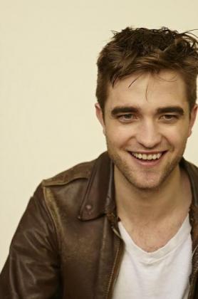 Nouvelles images de Robert Pattinson pour TV Week