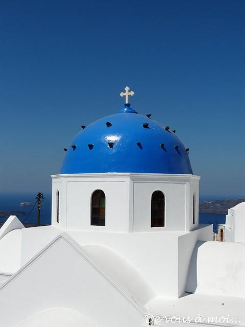 Tiropitas: Feuilletés Grecs au Fromage ...et Petit Tour à Santorin Tiropitas: Feuilletés Grecs au Fromage ...et Petit Tour à Santorin