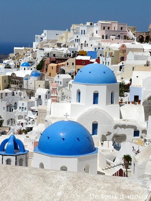 Tiropitas: Feuilletés Grecs au Fromage ...et Petit Tour à Santorin Tiropitas: Feuilletés Grecs au Fromage ...et Petit Tour à Santorin