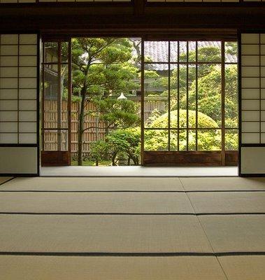 Japanese-house-with-tatami-floor-my-life-in-japan.jpg