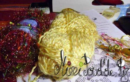 Trousse banane tournesol ....pour over the rainbow S6301486