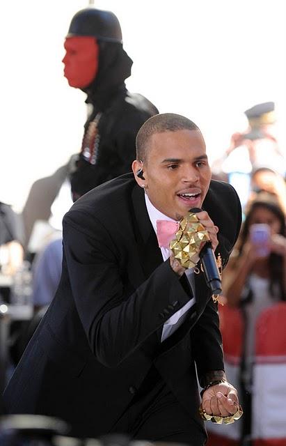 Photos : Chris Brown @ Today Show / Rockfeller Center (NYC)