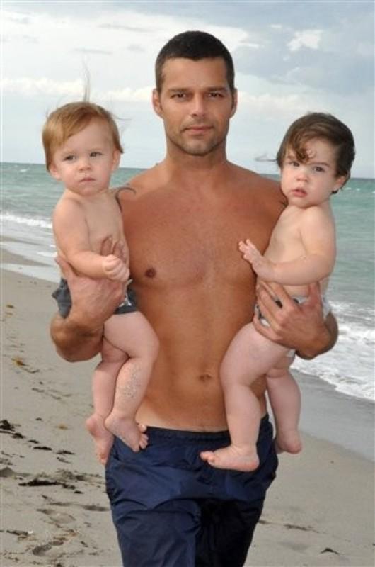 Ricky Martin sous haute-surveillance Ricky Martin sous haute-surveillance