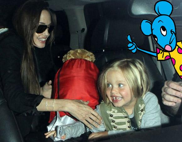Angelina-Jolie La petite souris est passée chez Angelina Jolie