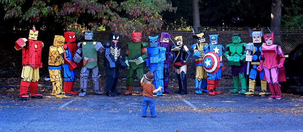 5092863025_2418f25bba_b 5092863025 2418f25bba b Des Super héros en carton