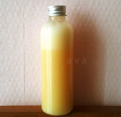 Recette améliorée : shampoing adoucissant et démêlant au miel et aux trois huiles essentielles