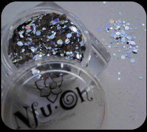 Nail art Dentelle Cosmique http://tartofraises.nailblogs.net/nailart/dentellecosmique/008.png