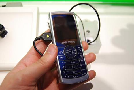 Samsung J150 1