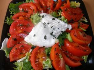 Salade italienne à la burrata