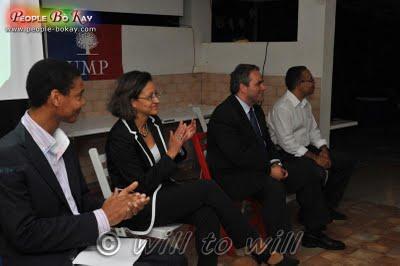 L'UMP« tour express » de Xavier Bertrand aux Antillles et en Guyane L'UMP« tour express » de Xavier Bertrand aux Antillles et en Guyane