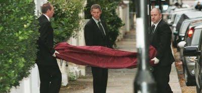 Choc : la presse Britannique publie des photos du corps d'Amy Winehouse Choc : la presse Britannique publie des photos du corps d'Amy Winehouse