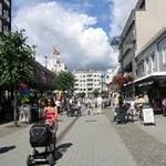 Kristiansand : une des rues commerçantes de la ville CIMG6077.JPG