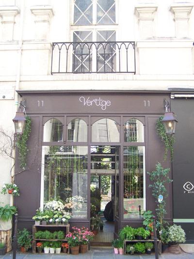vertige-fleuriste-facade-blog-hotel-paris-20-ph Vertige : entrez dans l univers poetique d Agathe