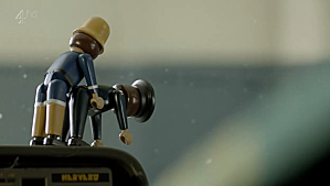 Critiques Séries : Sirens. Saison 1. Episode 5. Stress. vlcsnap-2011-07-31-14h49m58s225.png