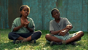 Critiques Séries : The Yard. Saison 1. Episode 3. vlcsnap-2011-08-01-14h08m25s213.png