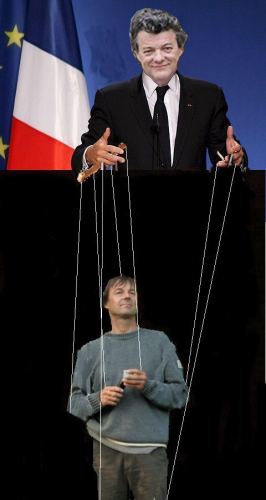 Nicolas Hulot est un véritable écologiste : la preuve, il navigue au gré des vents...
