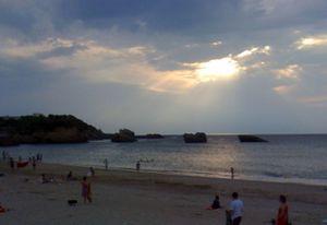 Réveil cotonneux à l'hôtel devant la plage.... Biarritz2 015