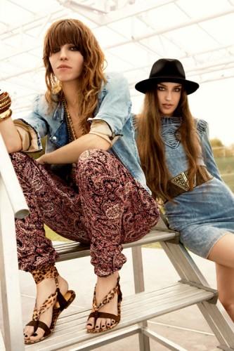 Indian Dress 53099348.jpg