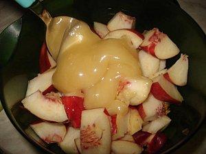 On mange quoi demain? La compote de fruits meringuée La-compote-de-fruits-meringuee-2.jpg