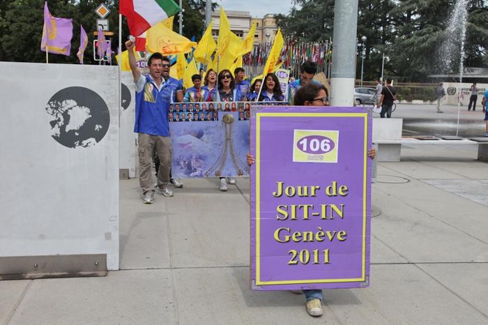 106 jours de sit-in pour les iraniens et 0 couvertures médiatique!!! 20110806_8739-ssssss1111.jpg