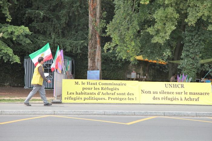 106 jours de sit-in pour les iraniens et 0 couvertures médiatique!!! 20110806_8733-ssssss1111.jpg