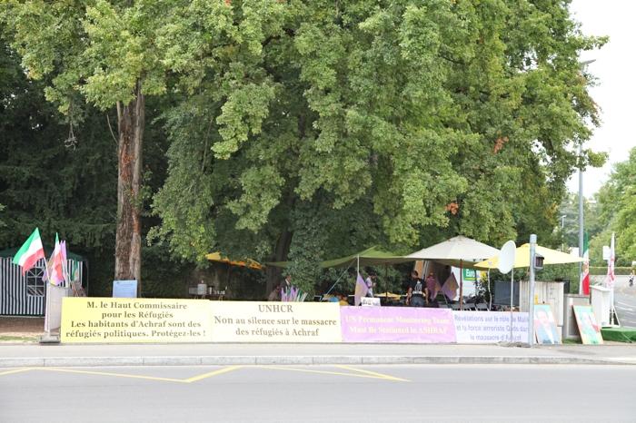 106 jours de sit-in pour les iraniens et 0 couvertures médiatique!!! 20110806_8732-ssssss1111.jpg