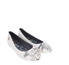 Les Schtroumpfs sont partout smirfs shoes.jpg