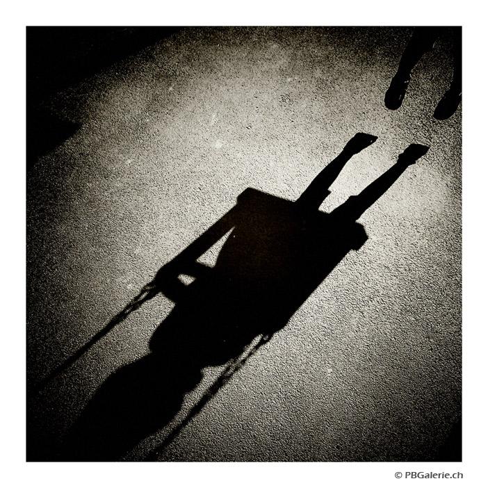 Ombre, noir et blanc, balançoire, Suisse